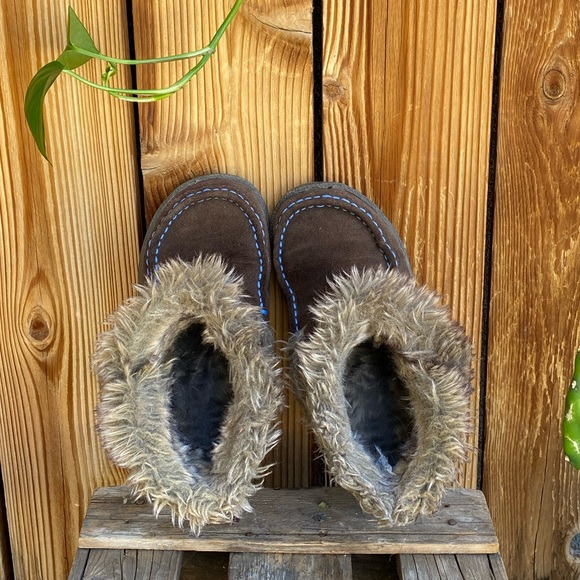 Woolrich Suede Faux Fur Wooden Toggle Moccasins - Picture 8 of 15